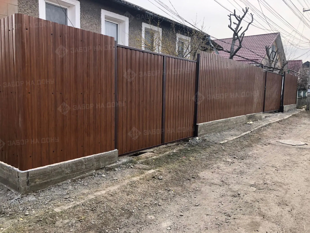 Распашные ворота из профлиста  в Мытищах